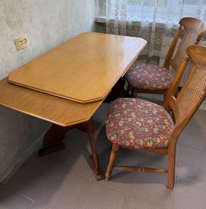 Masă pentru Bucătărie (fără scaune)
