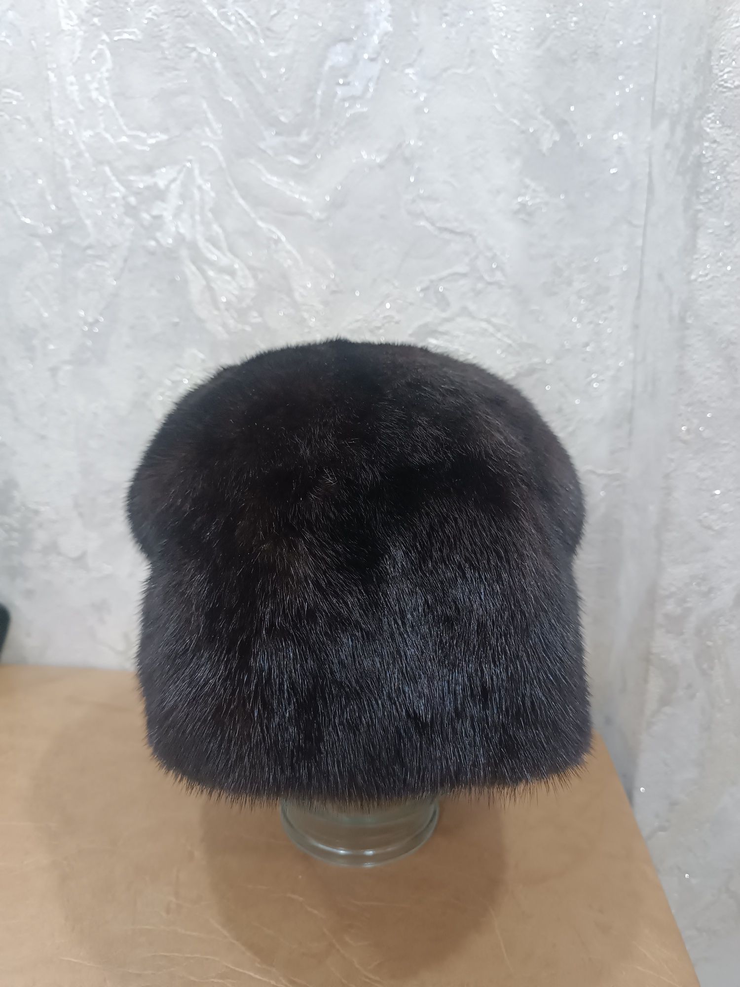 Продам  женскую норковую  шапку