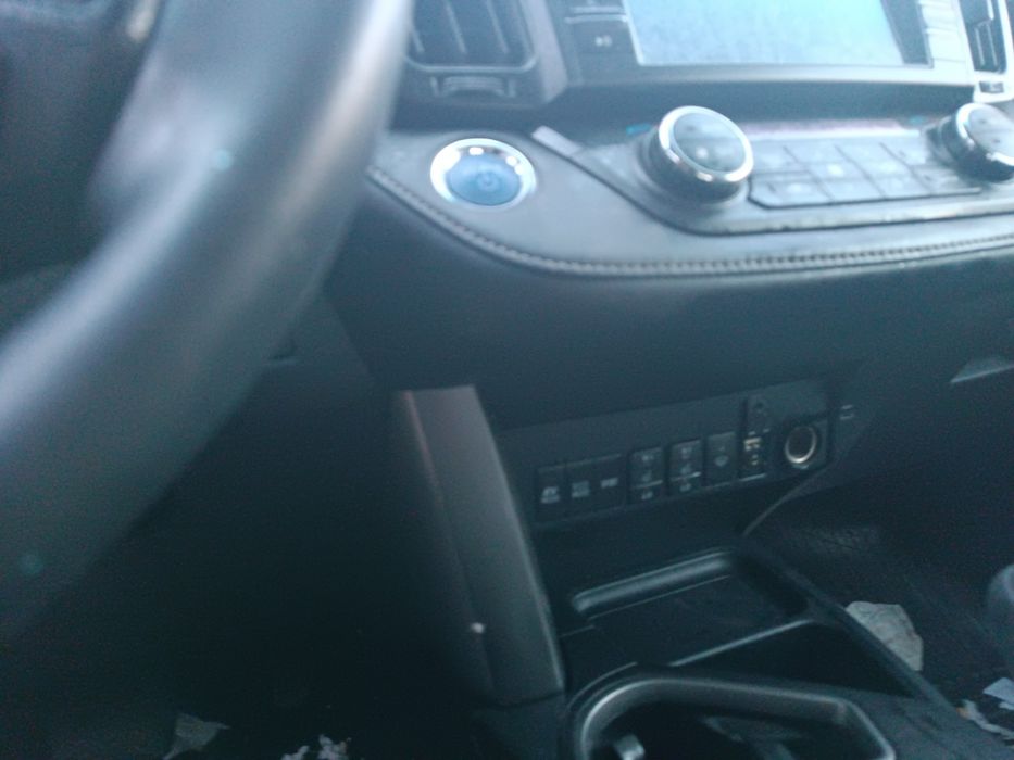 Тойота Рав 4 на части 2017 2.5 хибрид