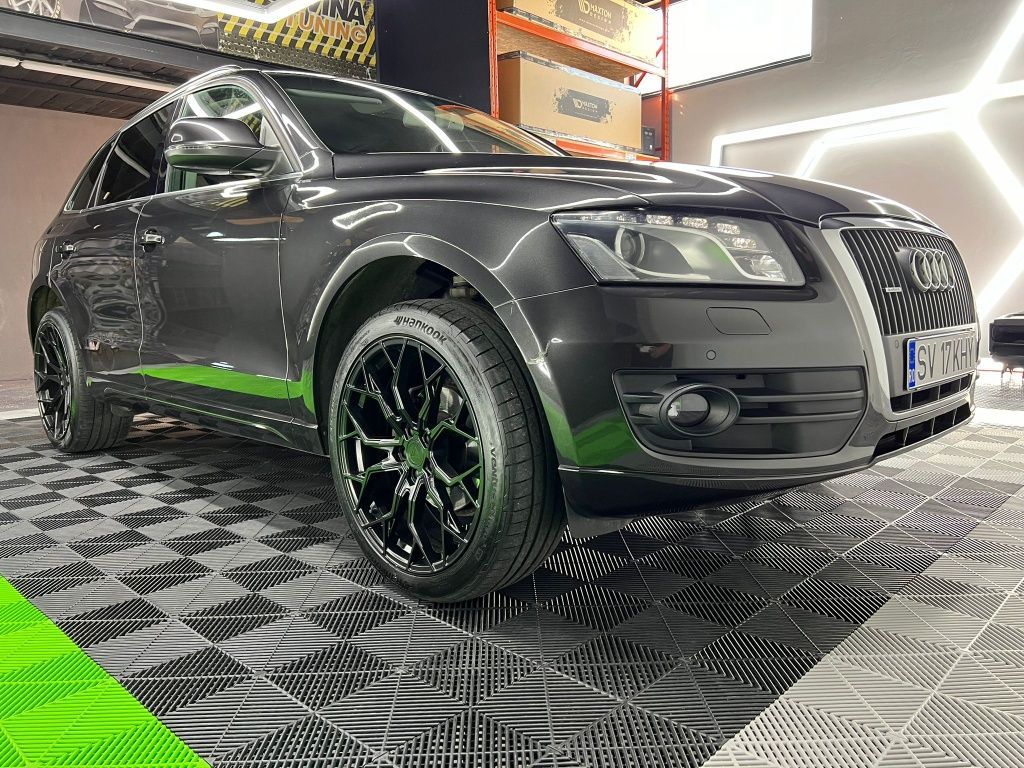 AUDI Q5 quattro 2.0 TDI Manual