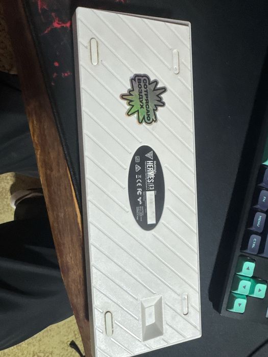 XERMES E3клаватура