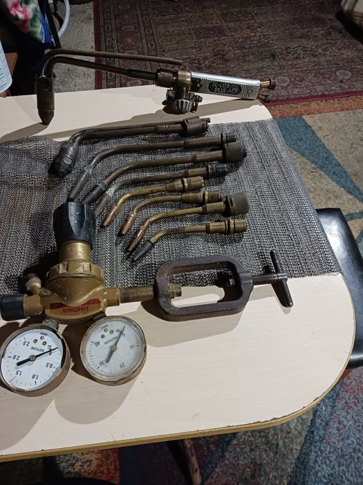 Vând aparat de tăiat!