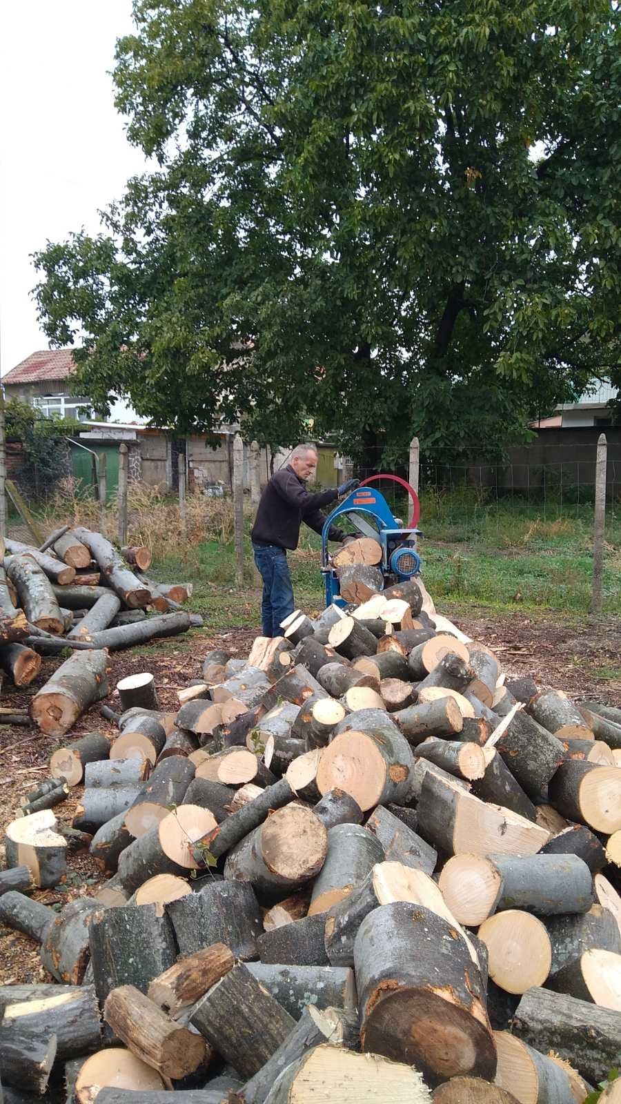 Дърва за огрев .