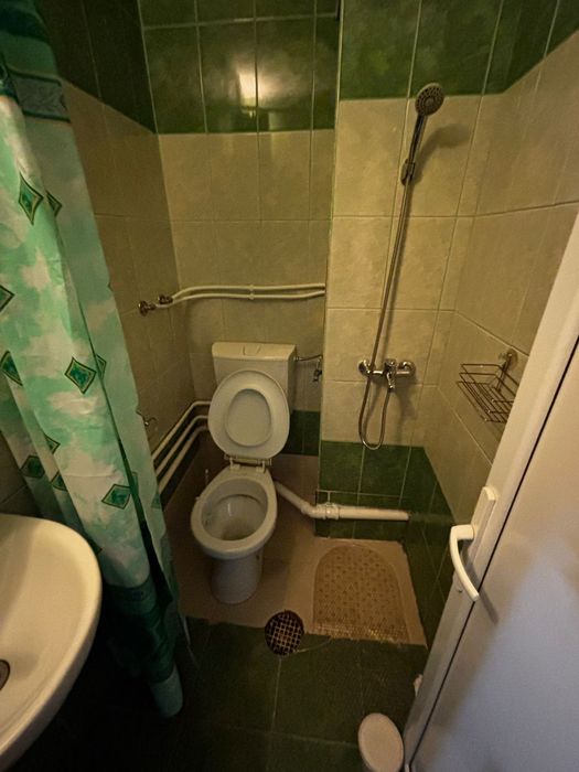 Ofer chirie garsonieră aproape de iulius mall ,su 12mp