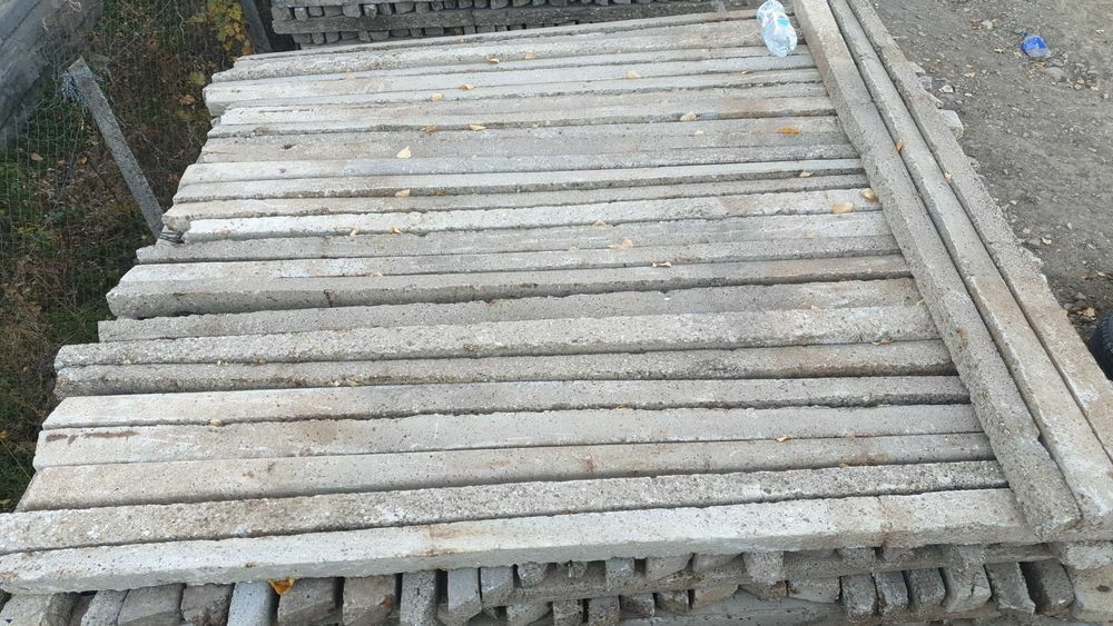 Spalier beton stâlpi de vie de gard din defrișări