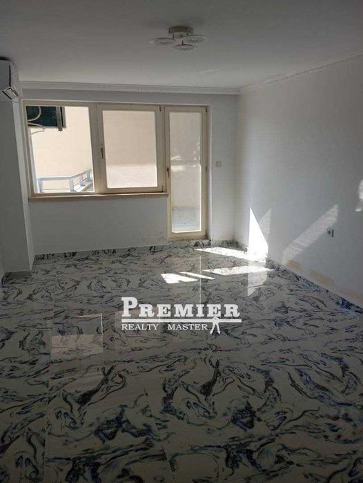 Двустаен апартамент в централната част на Слънчев бряг.