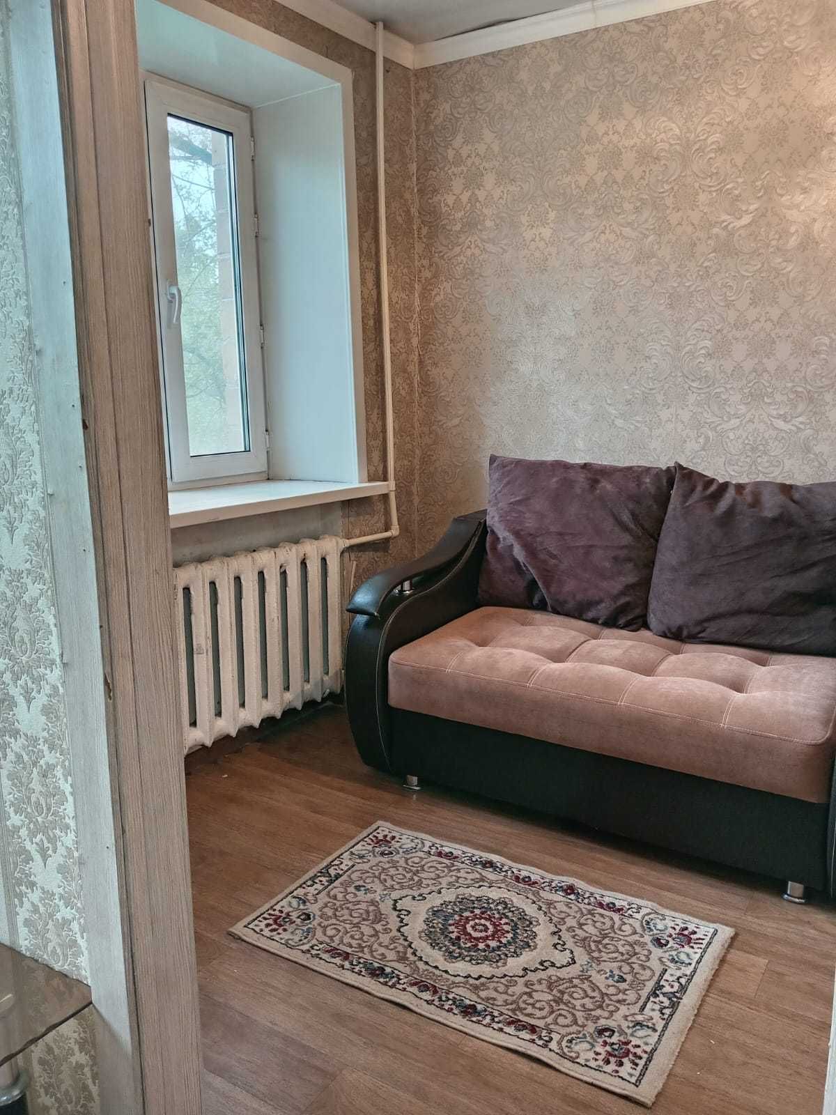 Продам 2 комн на 16мкр 2этаж (помогу оформить ипотеку)
