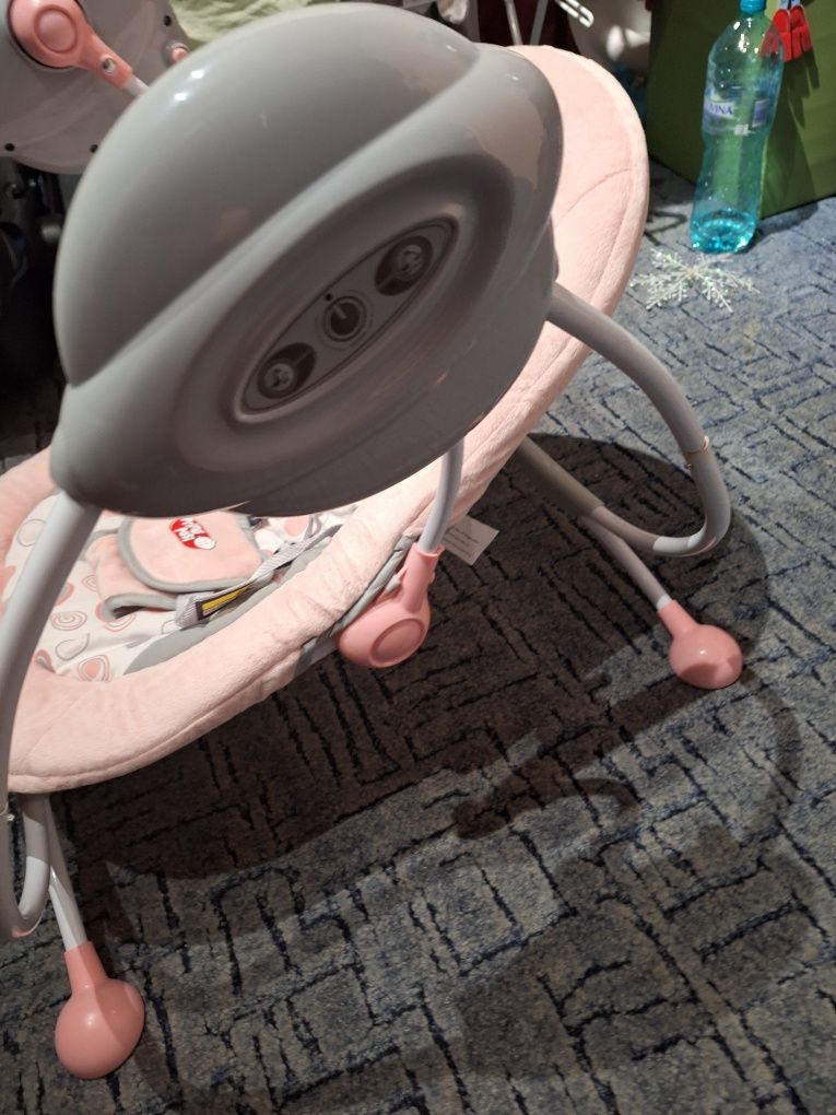 Leagăn electric bebelusi Primii Pași roz