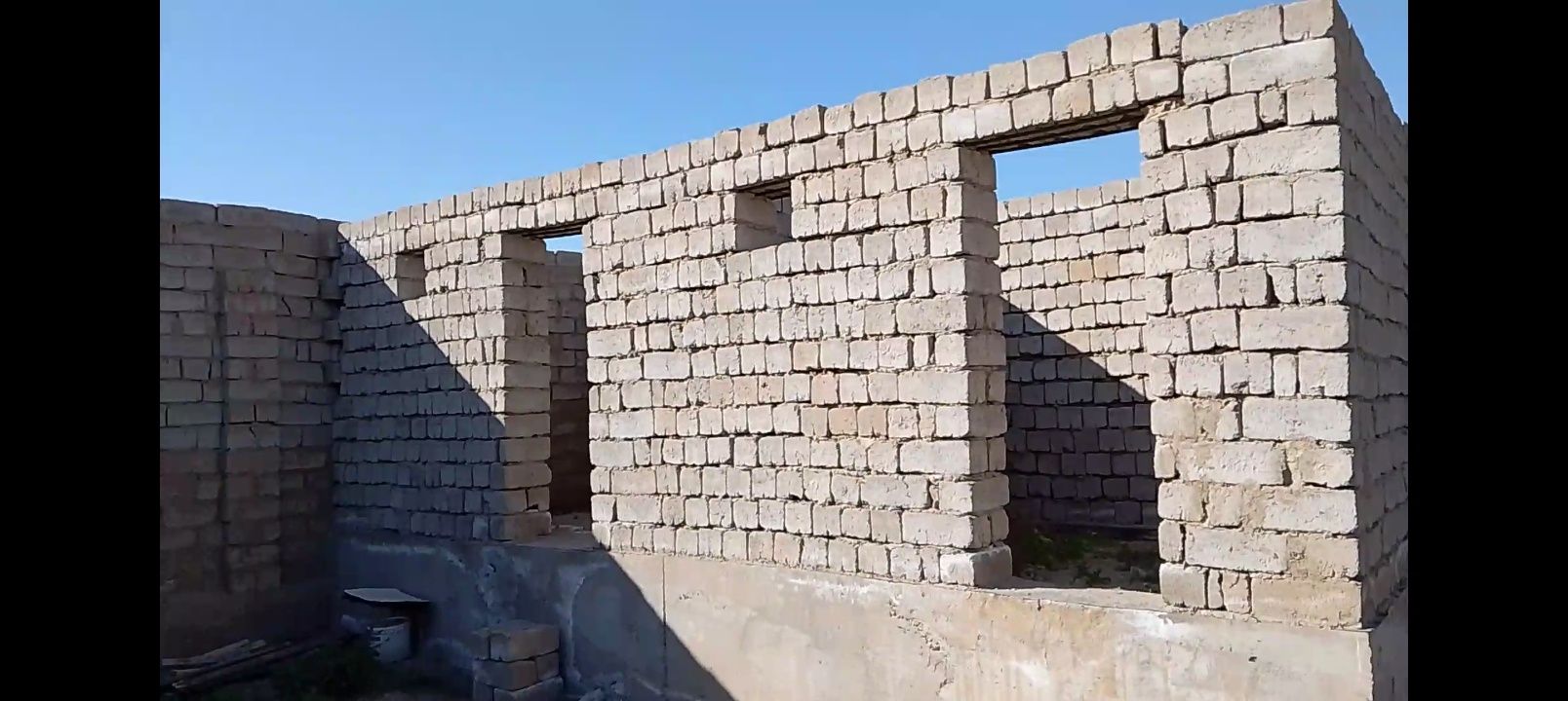 Qurilishi tugallanmagan hovli sotiladi 6 sotix