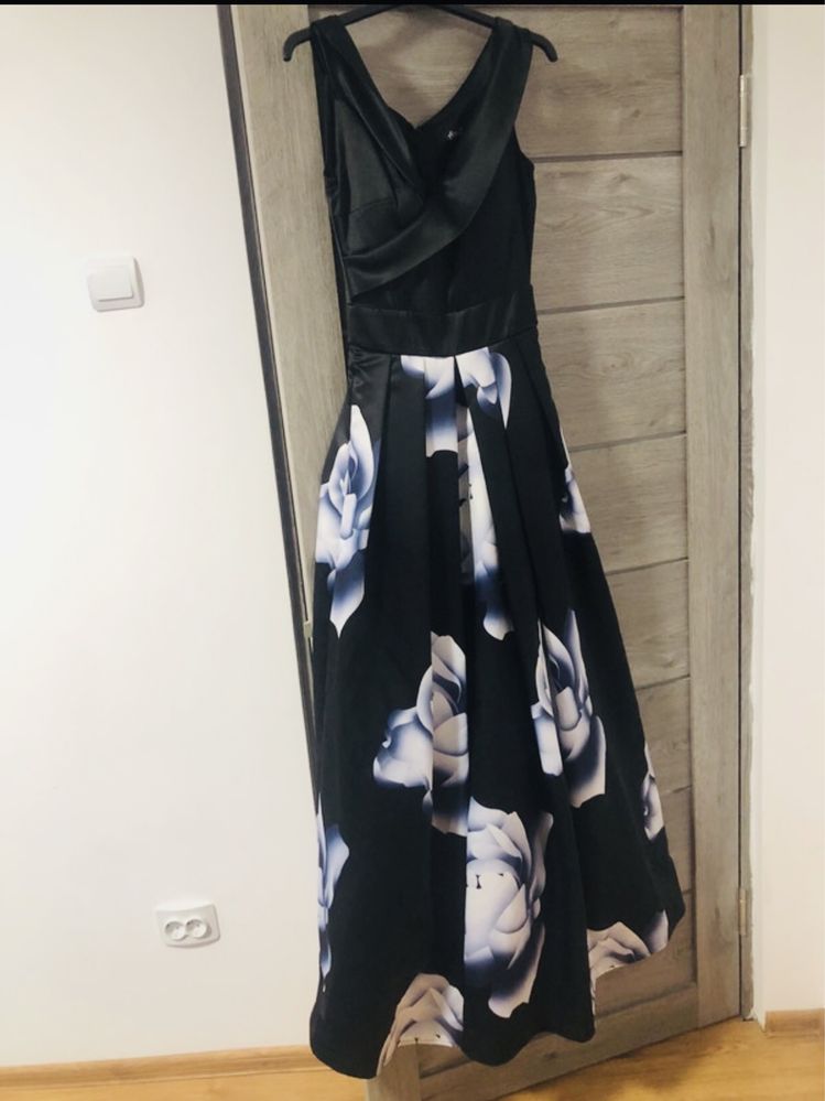 Rochie de seara lunga .