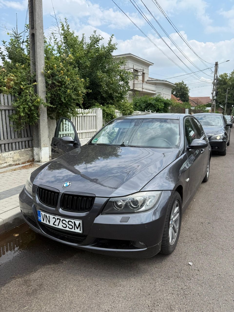 Dezmembrez BMW e90 318i 2007