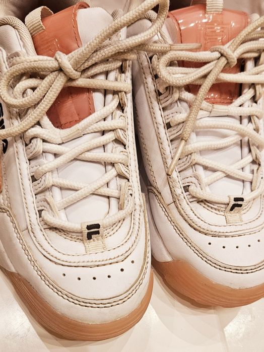 Обувки н.30, 31, 32...