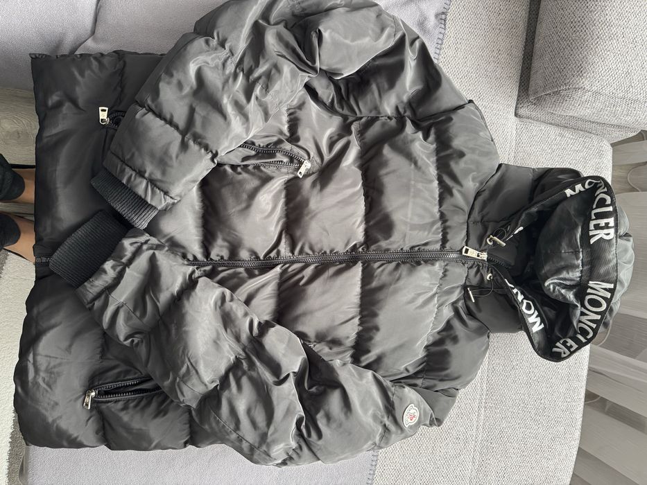 Vand geaca moncler