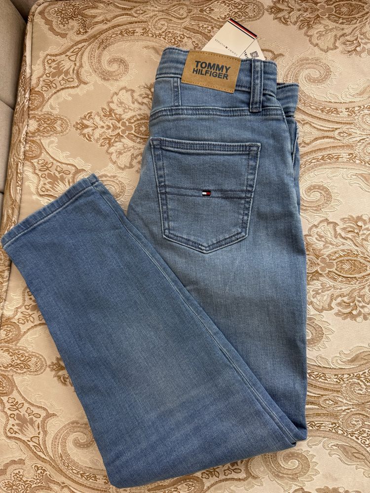 Дънки Tommy Jeans Calvin Klein Guess