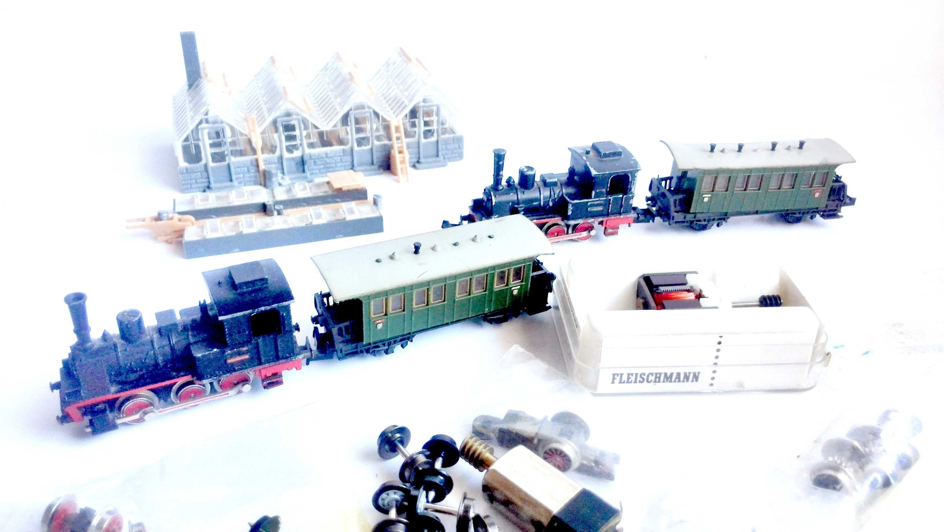 Локомотив и вагони мащаб N и макет мащаб N за влакчета и части