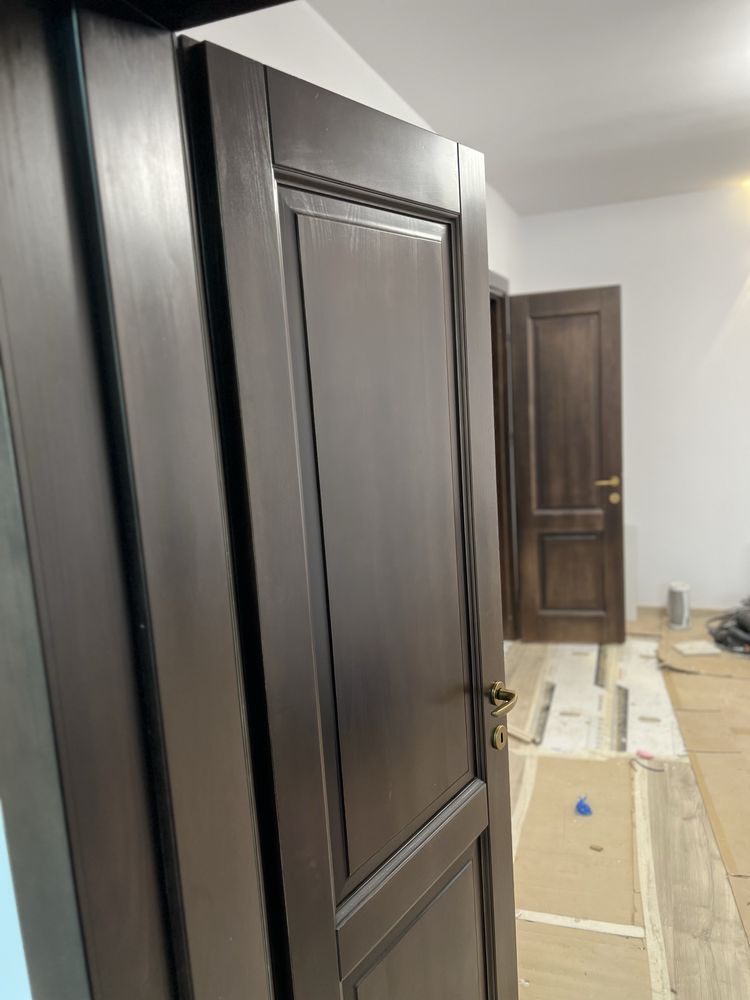 Usi din lemn masiv Atelier de Tamplarie Nucet