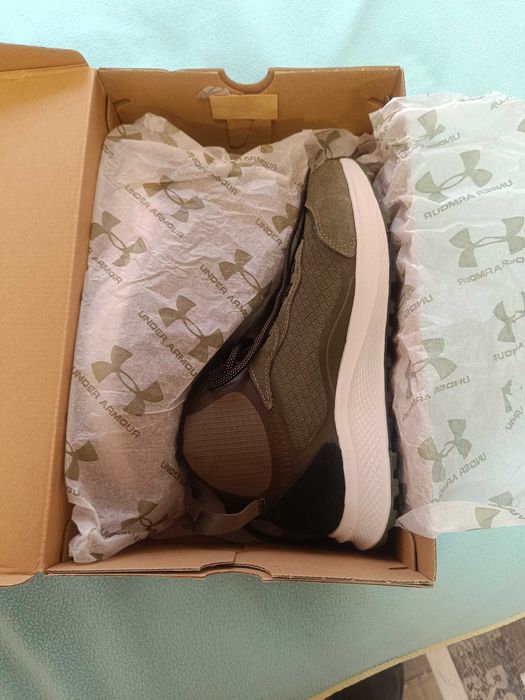 Under Armour Charged Bandit