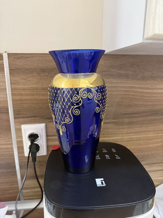 Винтидж ваза с позлата Murano