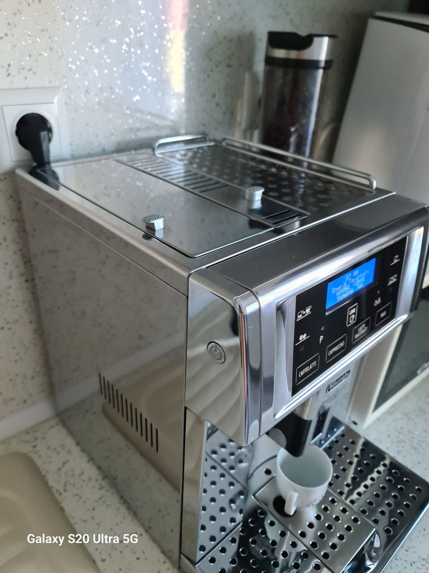 Delonghi Primadonna Avant essam 6700
