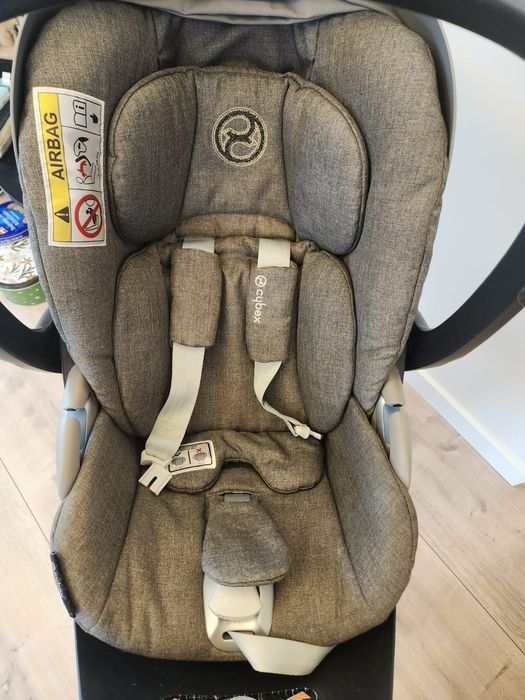 Scoica auto pentru copii Cybex Platinum - Cloud Z i-Size Plus & baza z