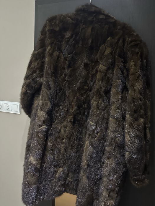 Палто от естествен косъм, дълго, цветът е кафяв М/Л размер