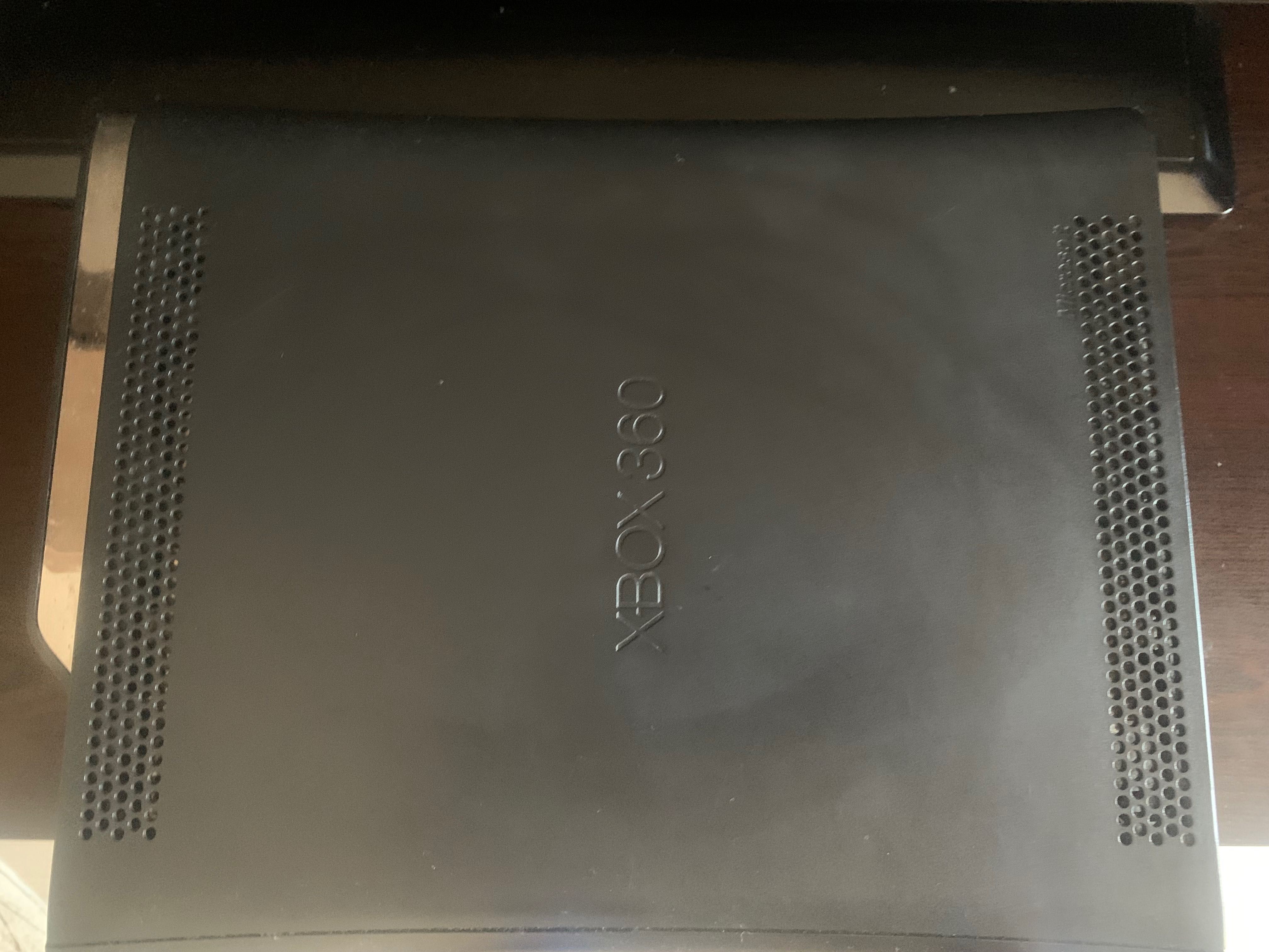 Xbox 360 120GB HDD с игри