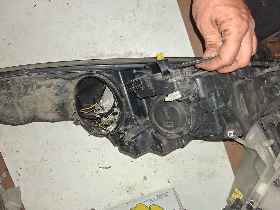 Фарове фар peugeot 207 пежо 207