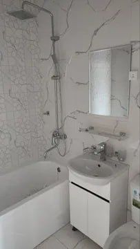 Продаю коттедж около метро 2 бекат, Янгихаёт район