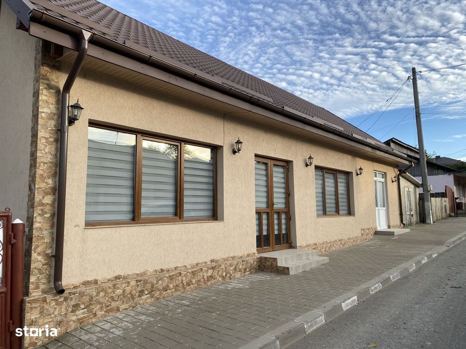 Spațiu comercial 82 mp – farmacie, clinică, magazin, cafenea, birouri