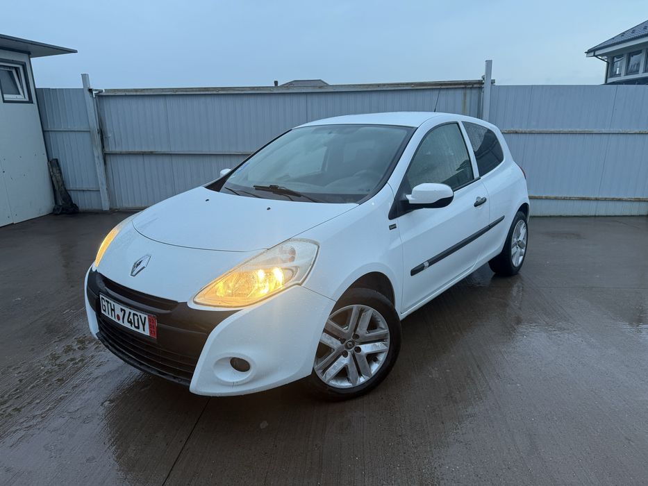 RENAULT CLIO 1.2i* 75cp* 2012* Impecabil!!!