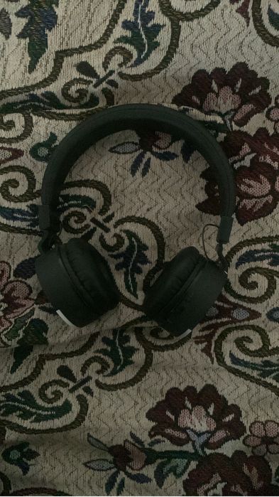 Наушники без проводные продам