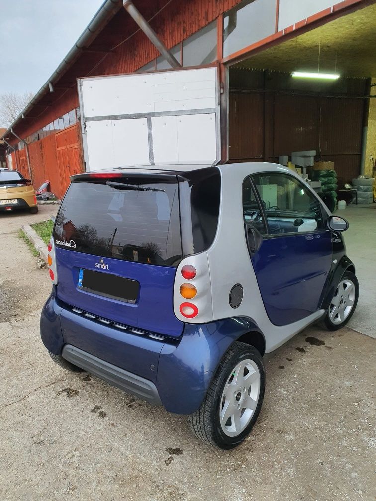 Smart ForTow coupe