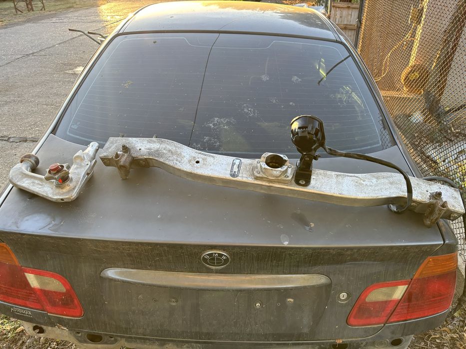 Оригинален теглич + греда БМВ Е46 Седан