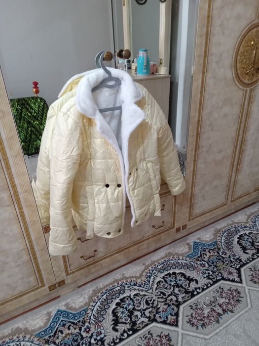 Kurtka qizlar uchun