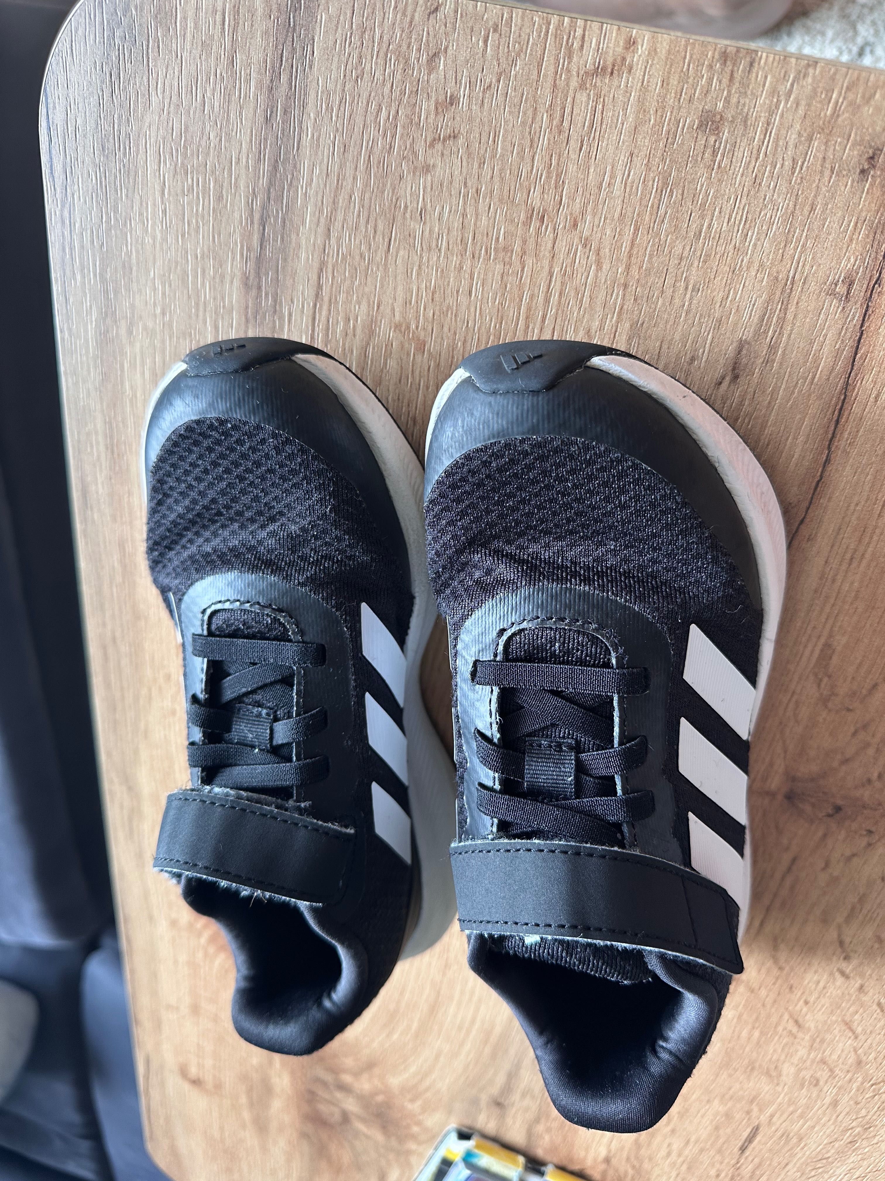 Детски обувки Adidas