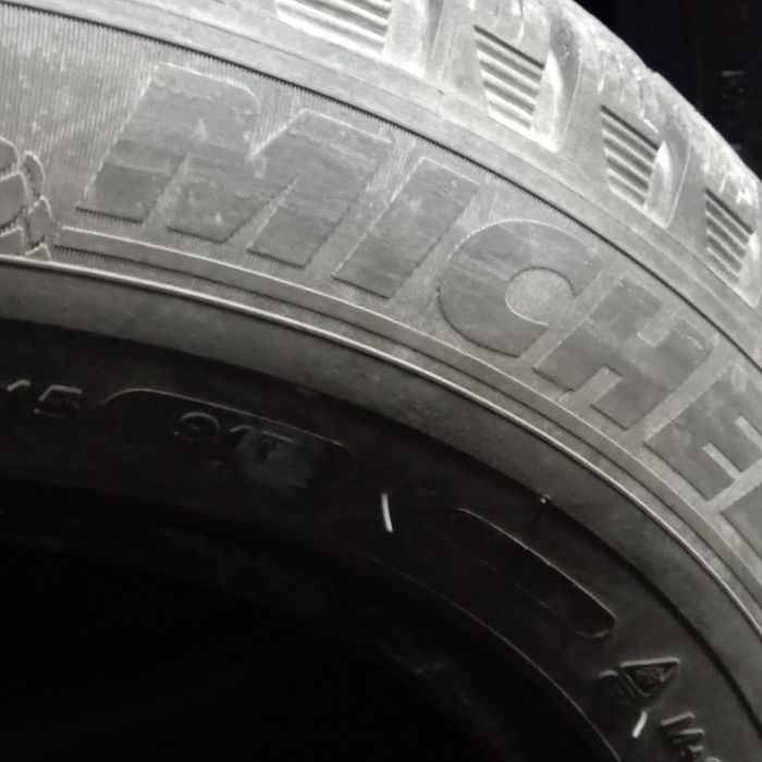 4 броя зимни гуми 195 65 15 Michelin 7mm