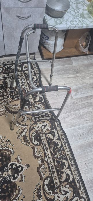 Коляска и ходунки