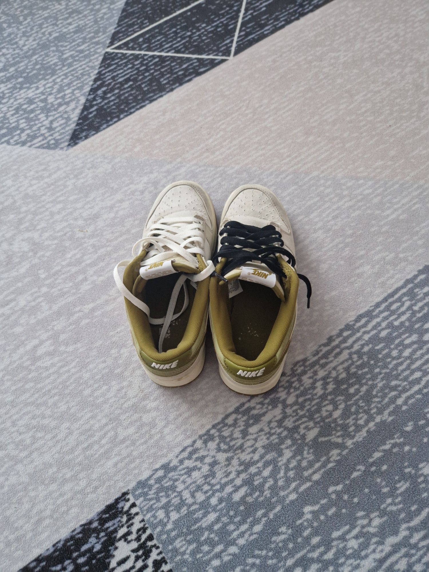 Adidasi nike dunk