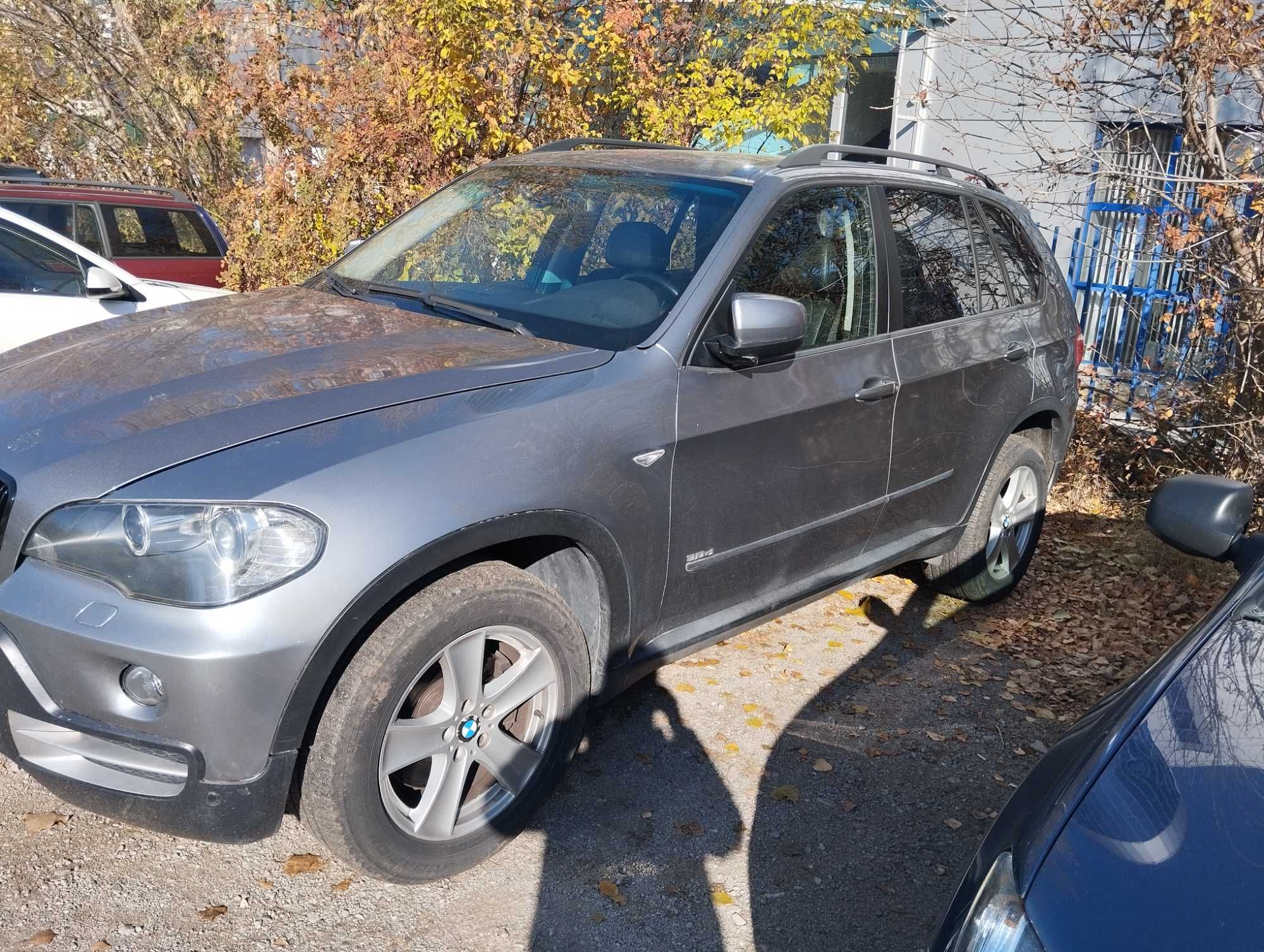 Продавам BMW IS X5