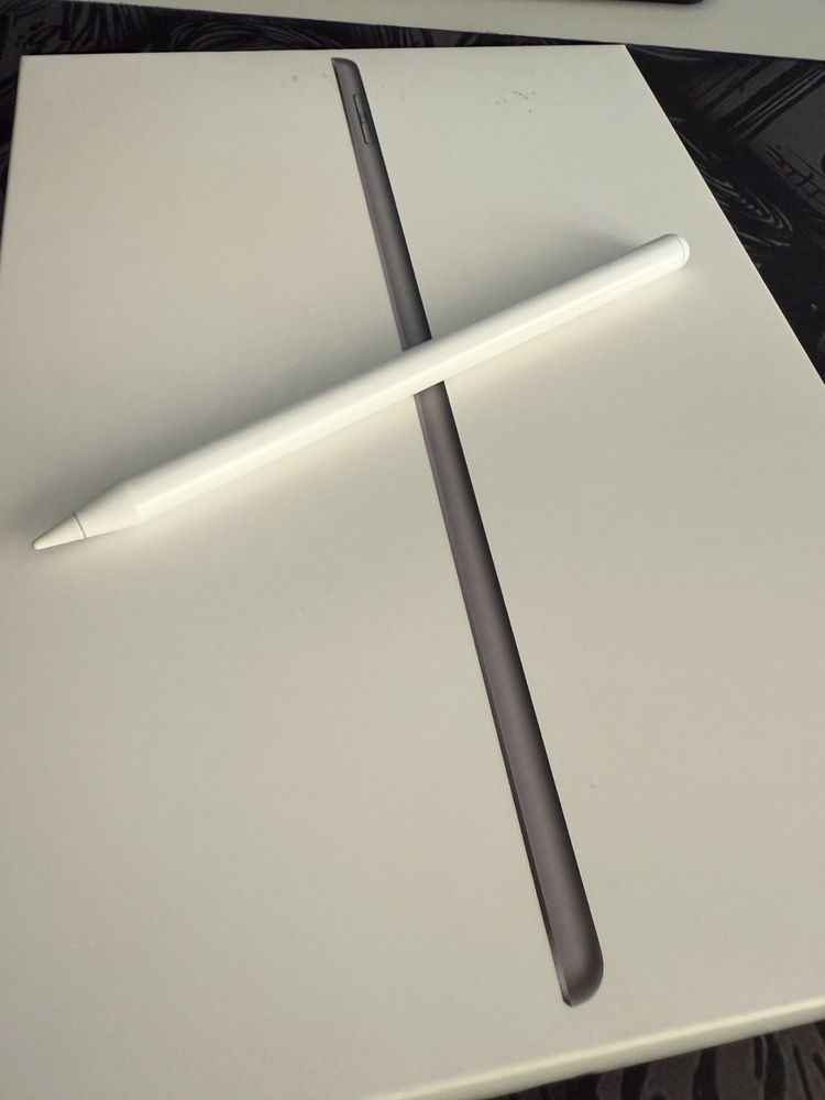 Ipad 9 64gb с Pencil писалка Като Нов