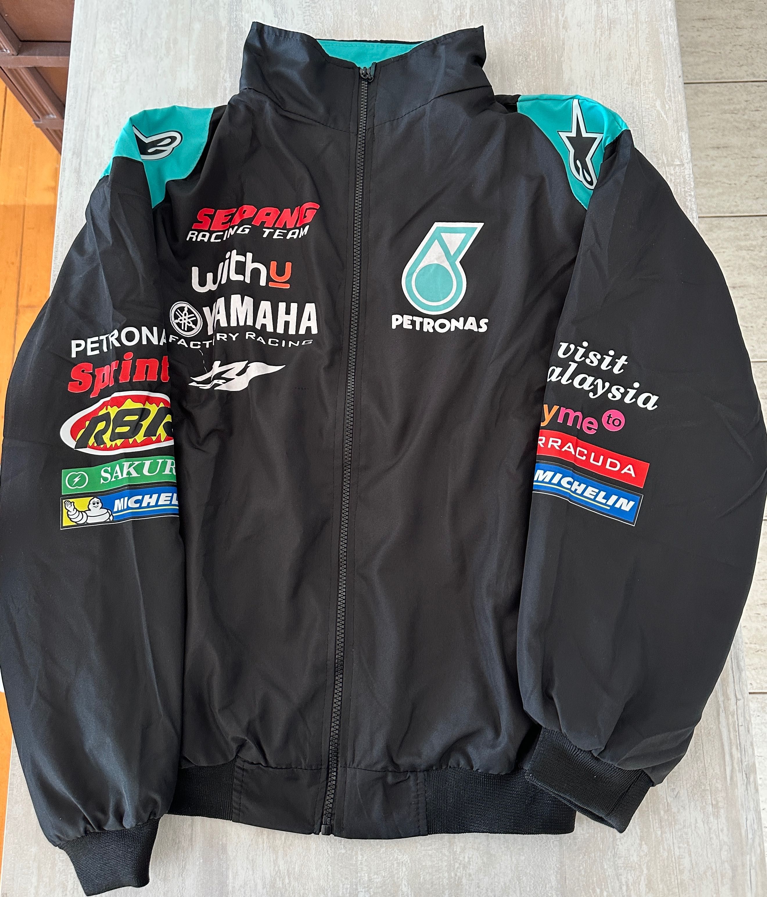 Яке на Alpinestars Yamaha Racing