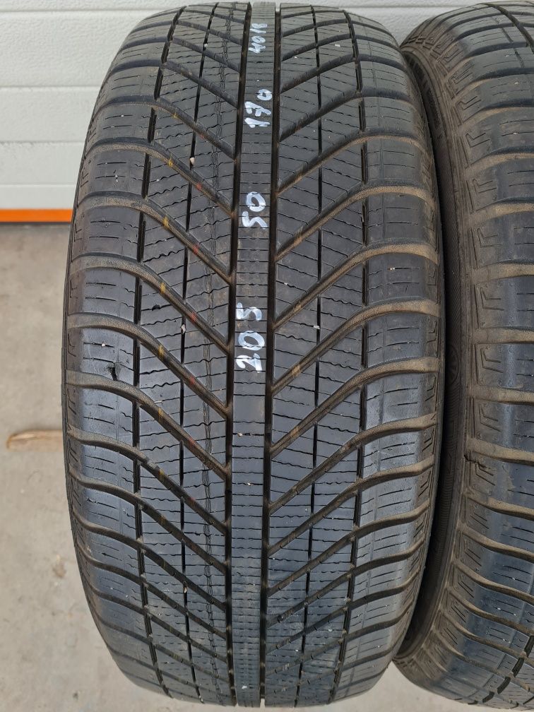 Всесезонни гуми 2 броя GOODYEAR Vector4seasons 205 50 R17 дот 4018