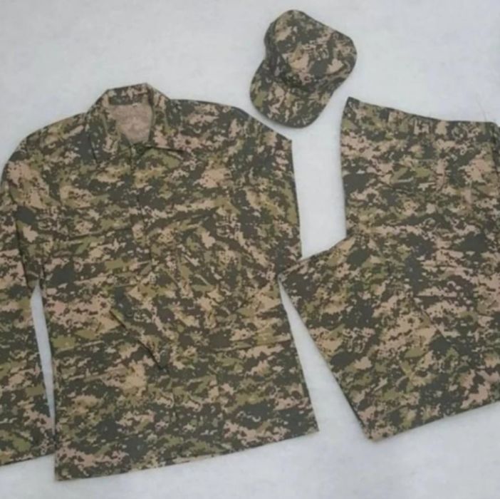 Продам форму 44 размер