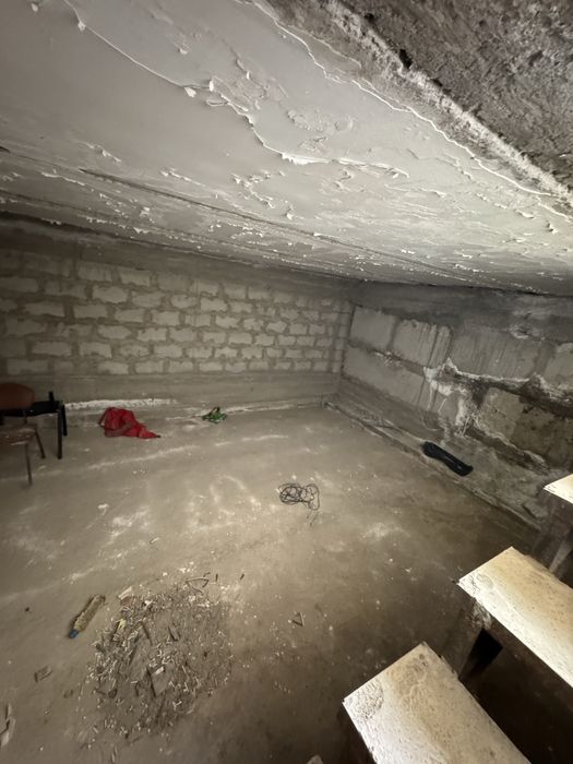 Buxoro shahar 5-ci korzinka oldida 36 kv.m noturar joy sotiladi