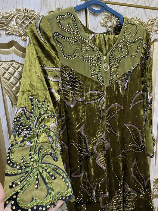 Xalat poycha sotiladi