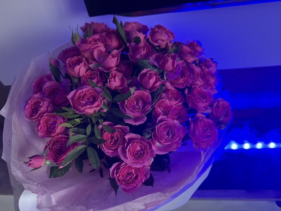 Продам букет куставая роза