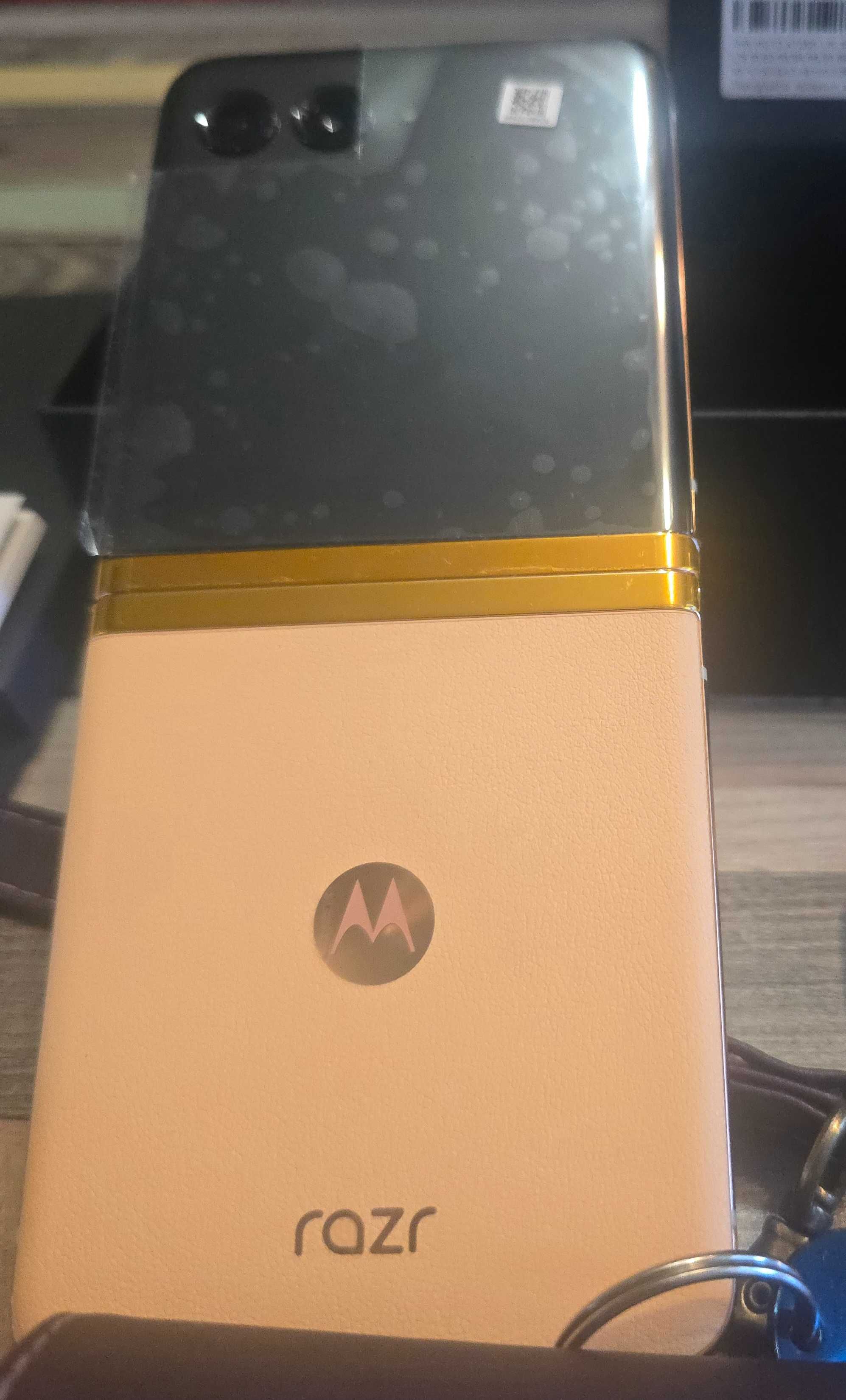 Motorola RAZR 40 ultra 8GB 256GB