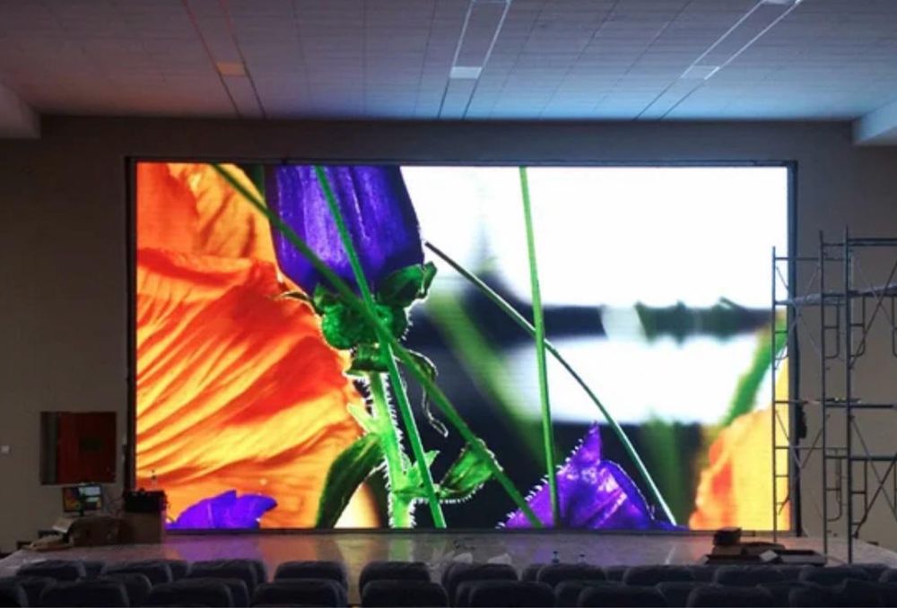 42 шт. LED экран P5 кабинет 640x640 мм( 42 кабинета, около 24 м.кв)