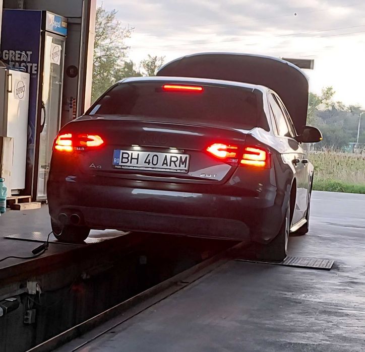 Audi a4 b8 Benzina  Turbo Led & xenon Berlina Sedan BENZINA!sau Schimb