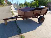 Vănd remorca după tractor